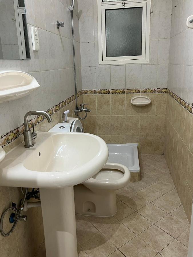 Welcom Tourist Hostel Дубай Екстер'єр фото